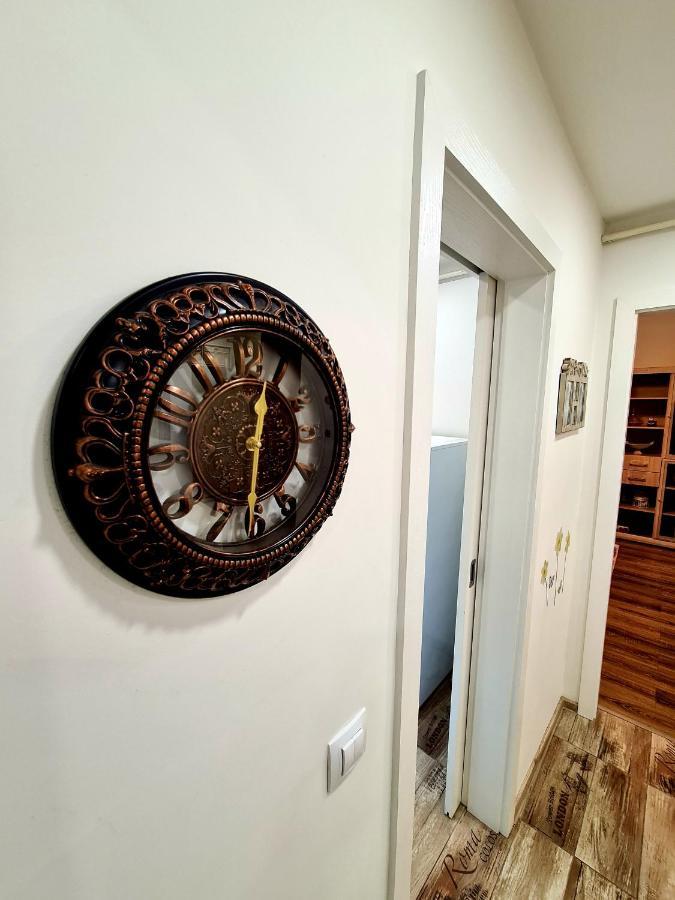 Best Apartment Central Хунедоара Экстерьер фото